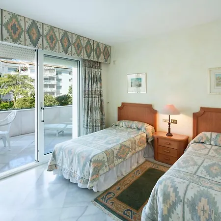 Granados I, Puerto Banus,