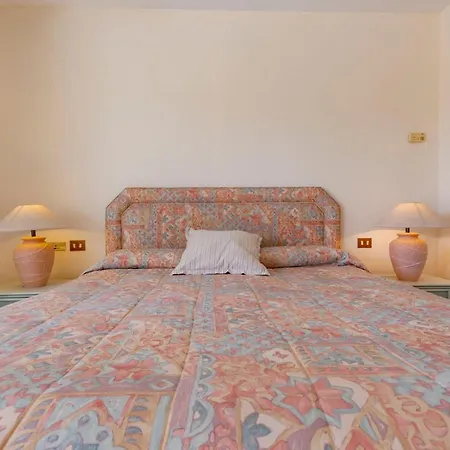 Granados I, Puerto Banus,